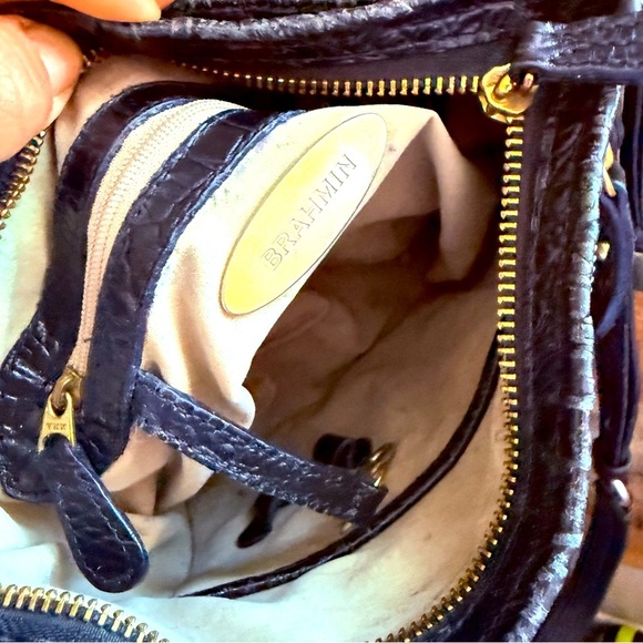 VTG Brahmin Cleo Melbourne Black Crocodile-Embossed Crossbody Bag - Picture 7 of 11